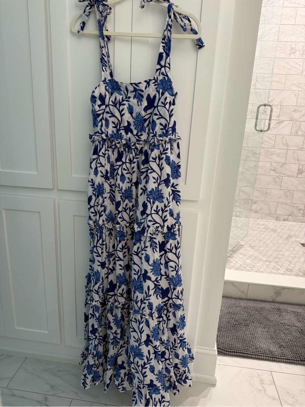 Anna Cate Blue Floral Tie-Shoulder Maxi Dress- small